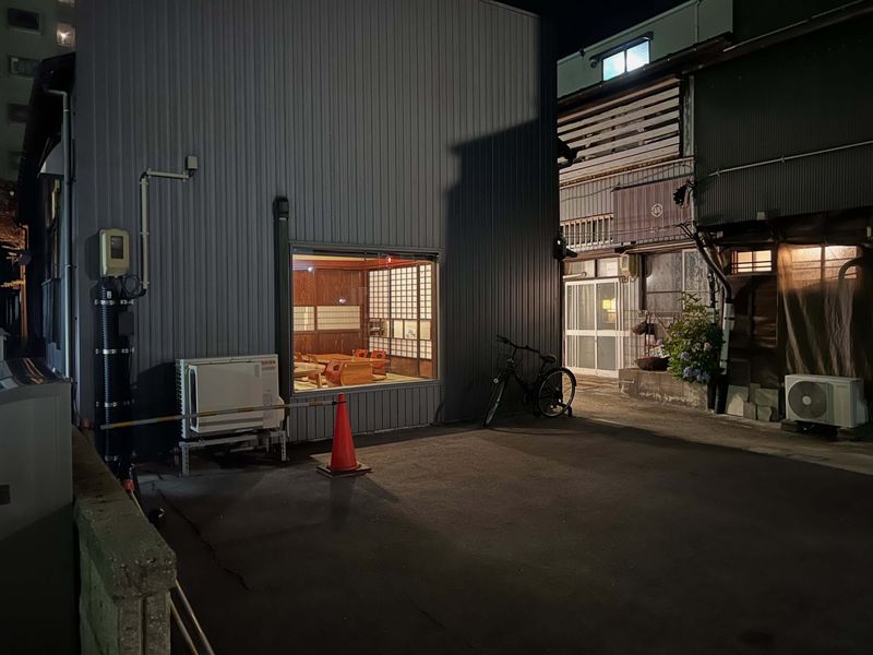 Reality checks for home security in Japan photo