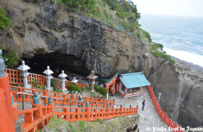 宫崎海岸两个神奇的神社 photo