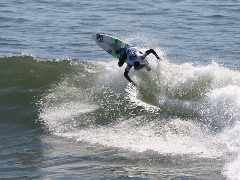 Why are there no Japanese surfers on the Championship Tour? photo
