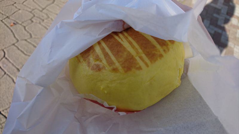 黄油鸡咖喱面包 photo
