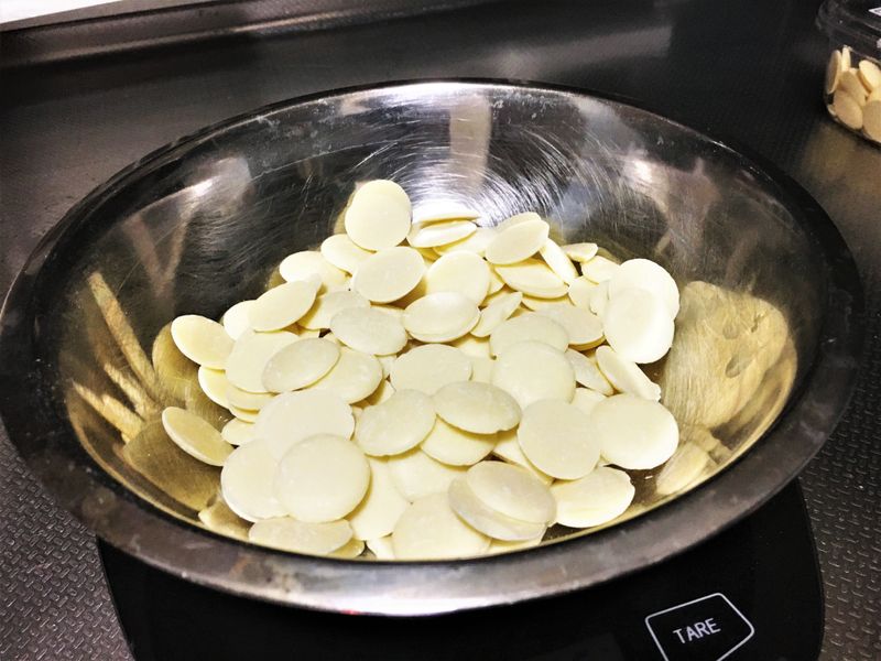 Making Shizuoka Matcha-Flavored Chocolates photo