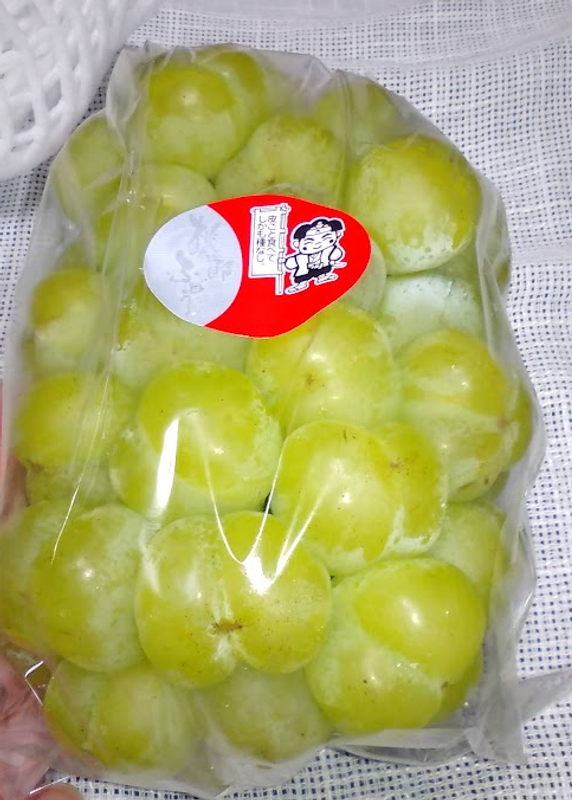 Fresh Autumn Fruits You Can Find in Japanese Supermarkets Right Now photo