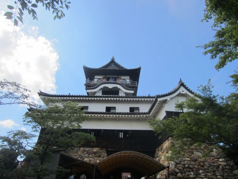 Lâu đài Inuyama - Đứng Cao từ năm 1620 photo