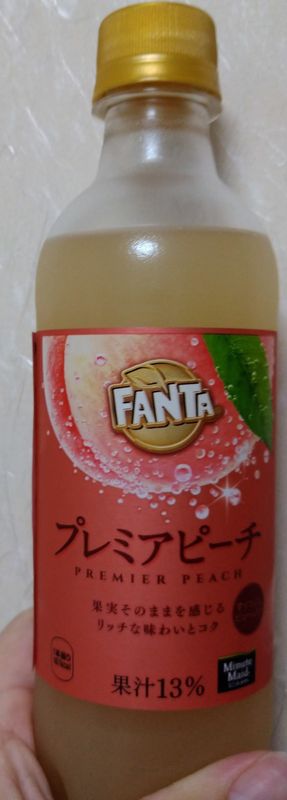 Fanta Premier Peach: Fancy Carbonation photo
