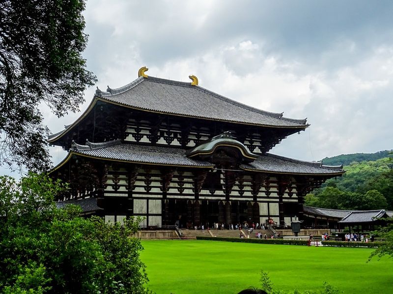 大阪から奈良に行くにはどれくらいの費用がかかりますか？ photo
