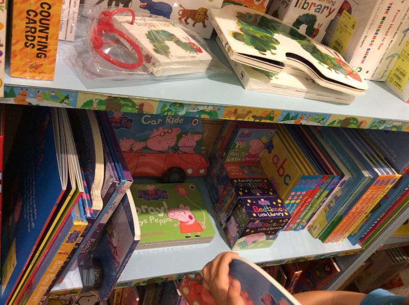 A day to give books to children photo