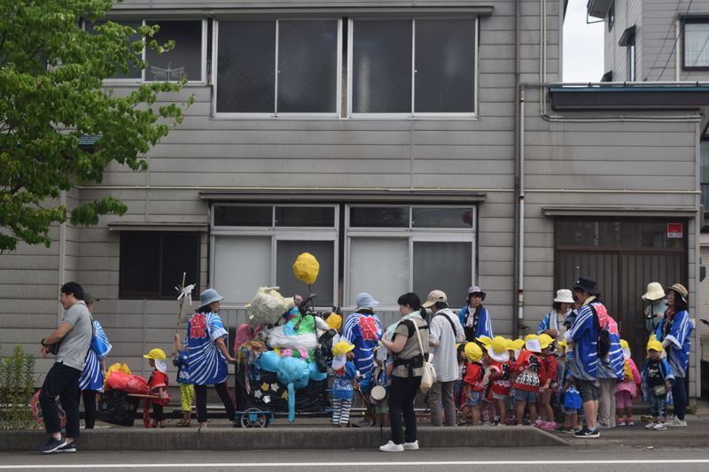Tough as nails - Japan's attitude towards kids and school activities photo