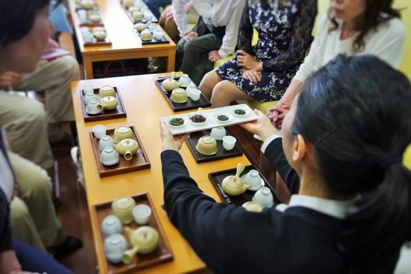 しずおかＯ－ＣＨＡプラザで、静岡茶サービスと体験ミニ講座 photo