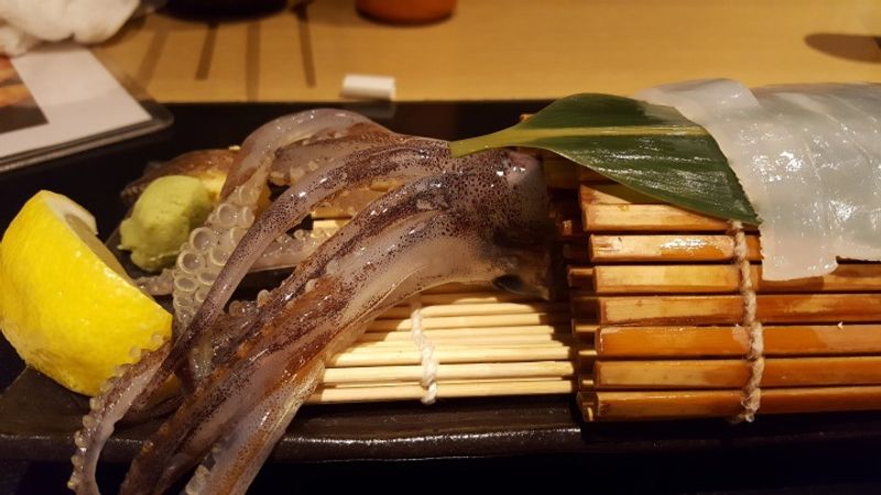 Food that moves - Eating ikizukuri (生き作り) and friends photo