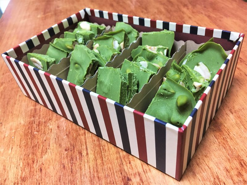 Making Shizuoka Matcha-Flavored Chocolates photo