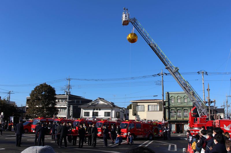 Reaching New Heights: Japan's Ladder Truck Story photo