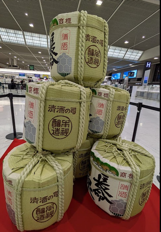 Breaking the sake barrels photo