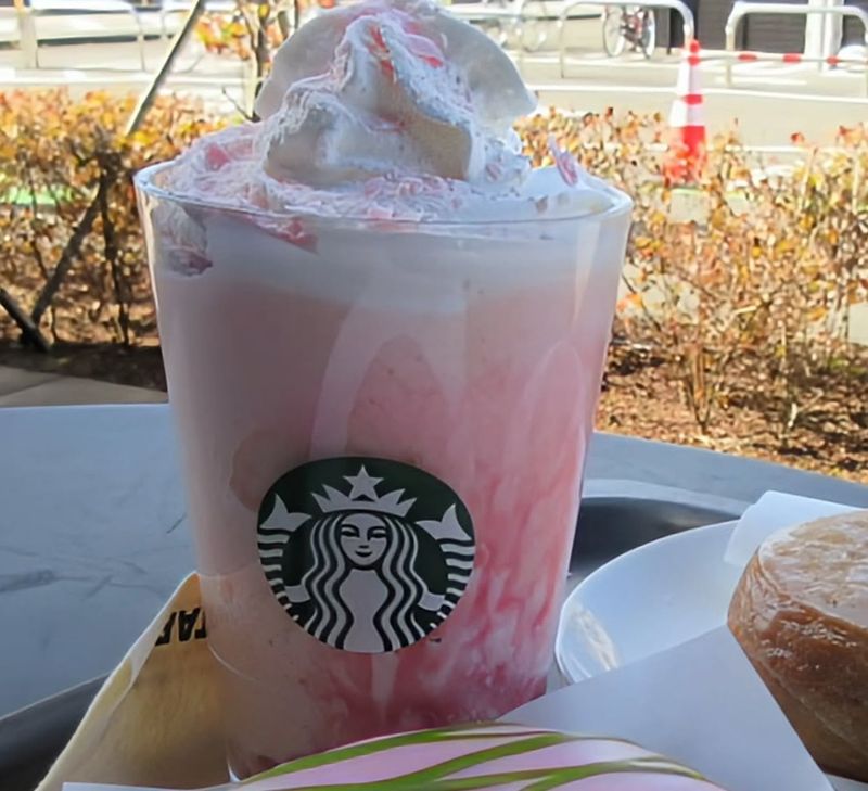 Already expensive Starbucks set to rise prices photo