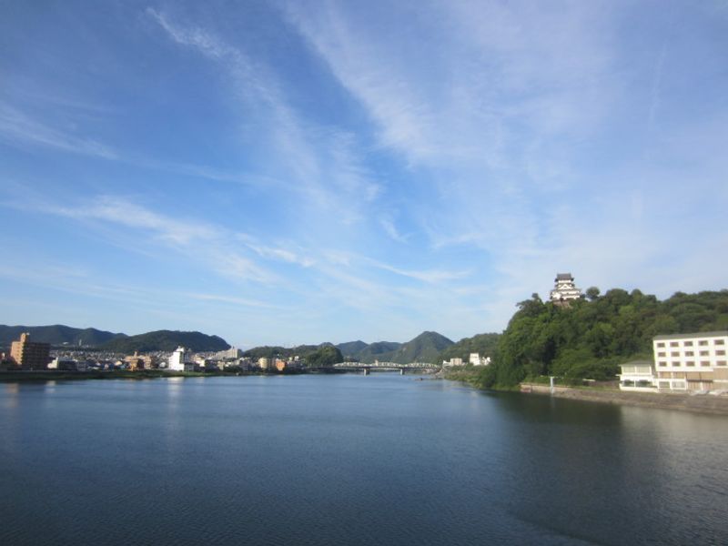 犬山城堡 - 自1620年以来站立高 photo
