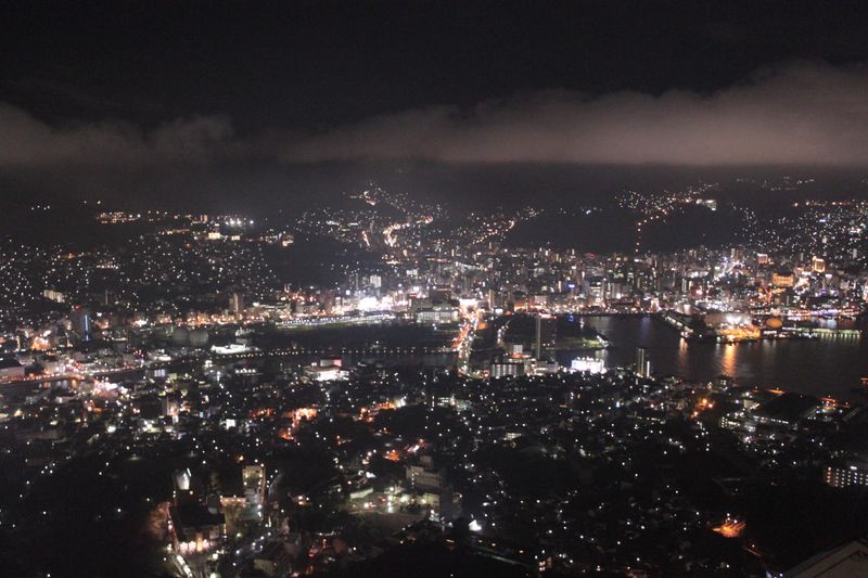 Série de visites guidées, partie 3: Vues de nuit au Japon photo