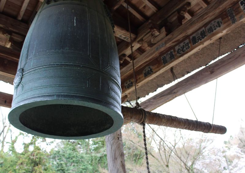 Waiting for the New Year bell photo