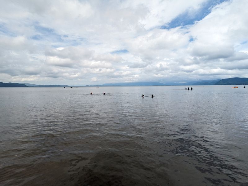 Lakes where you can swim in Japan photo