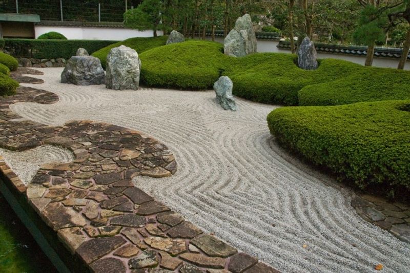 Japan, A Therapy For Those With OCD photo