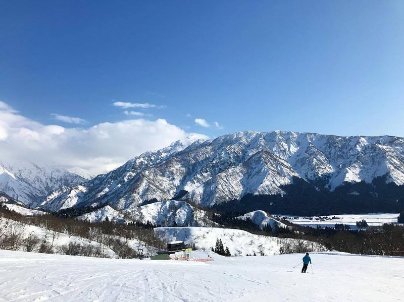 Loved-up Valentine's Day spots in Niigata's snow country photo