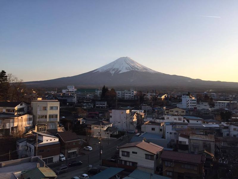 Romantic date destinations in Japan photo