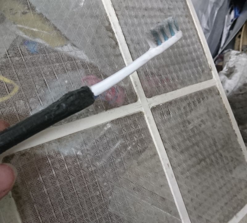 How to Clean Bathroom Vent Filters in Japan photo
