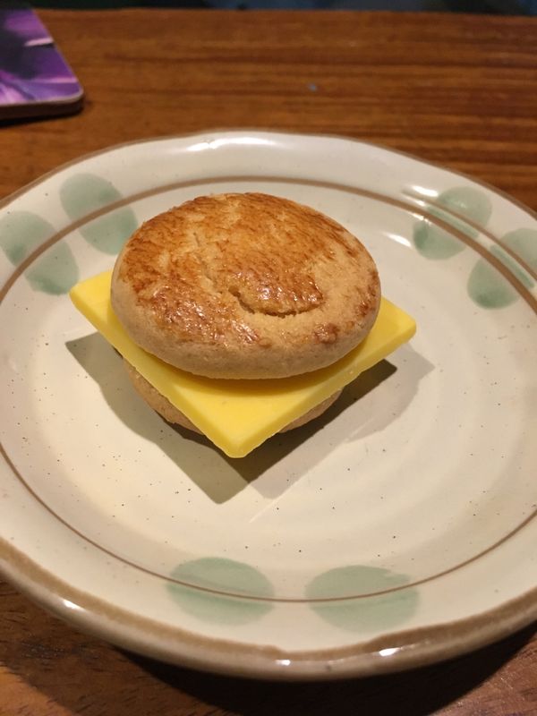 Burger keju coklat? photo