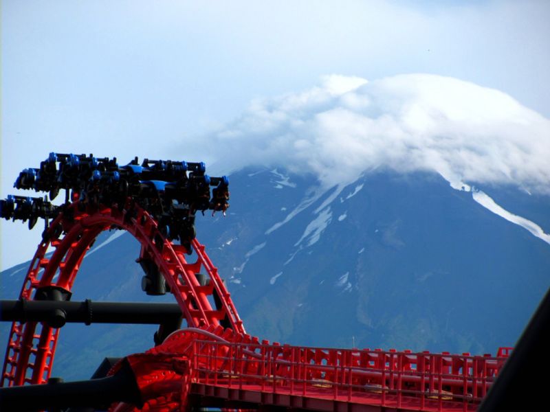 โตเกียวไป Fuji-Q Highland: การเดินทางและค่าใช้จ่ายเท่าไหร่ photo
