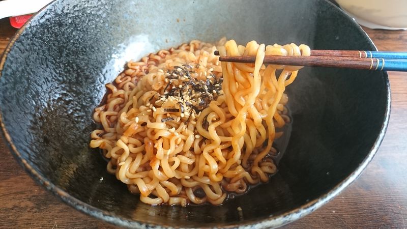 Spicy-noodle challenge - 2x Korean Spicy Chicken Instant Noodles photo