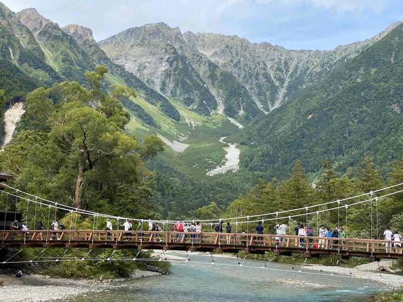 Un aperçu des Alpes japonaises photo
