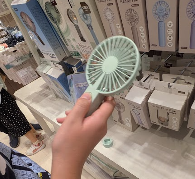How to Manage Perspiration in Japan’s Overbearing Summer photo