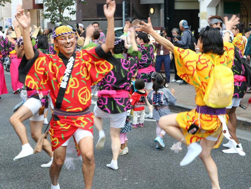 Cat Dance: Bakeneko Festival (化け猫フェスティバル) in Kagurazaka, Tokyo photo