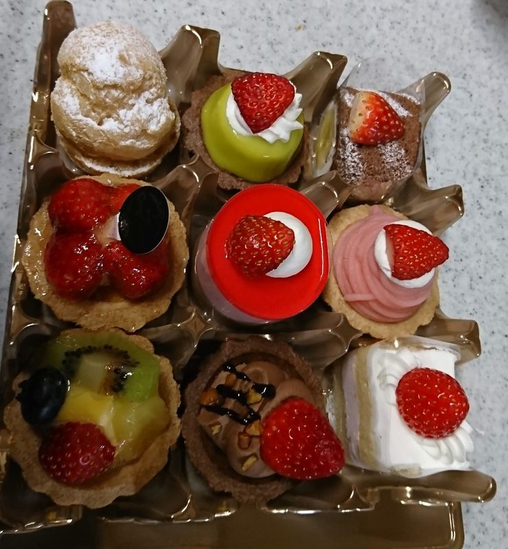 Scottish Cookies VS Japanese Mini-Cakes photo
