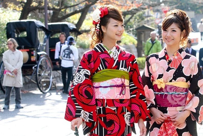 THINGS TO KNOW ABOUT JAPANESE FASHION! photo