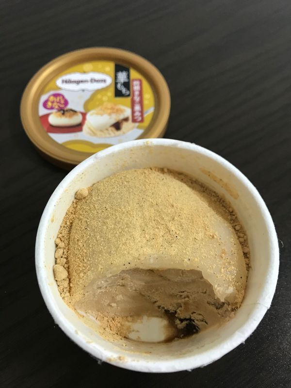 Häagen-Dazs Fall Ice Cream 華もち 吟撰きなこ黒みつ photo