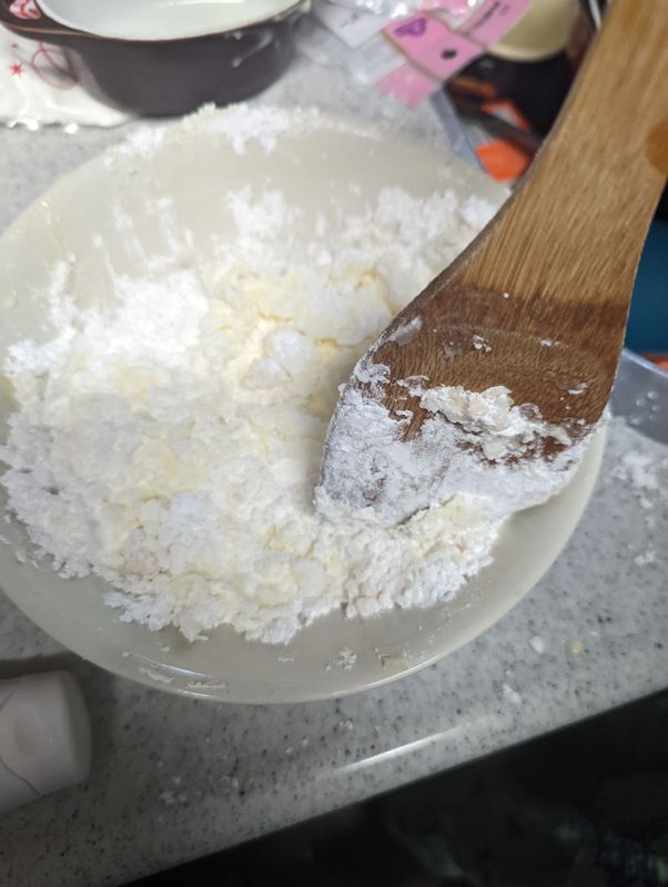 How to Make Buttercream Frosting in Japan photo