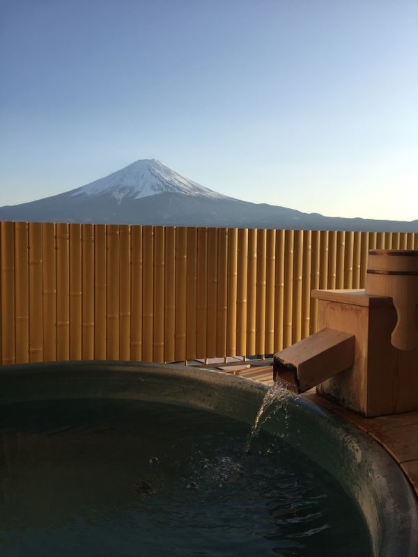 日本文化に身を浸す - 日本の温泉を楽しむ方法 photo