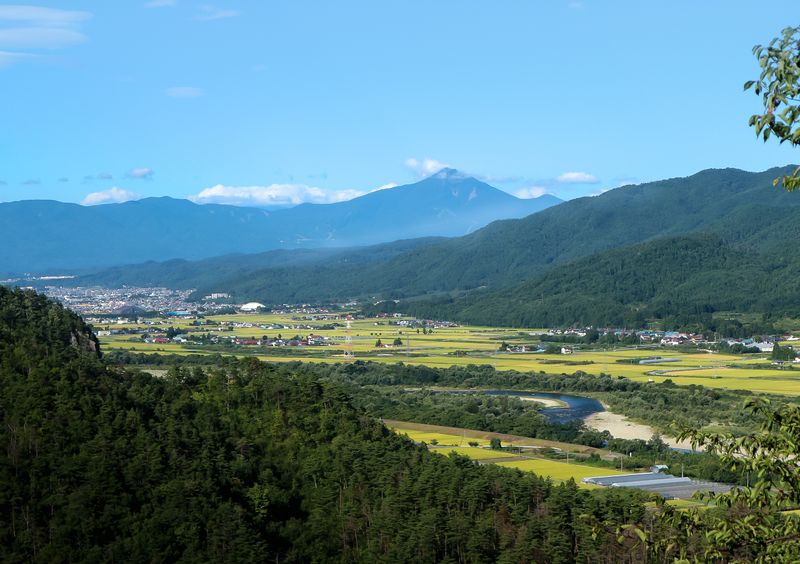 Future of Ouchijuku’s kayabuki roofs rests in hands of skilled few photo