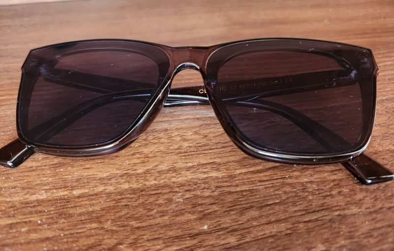 Sunglasses and eye health in Japan photo