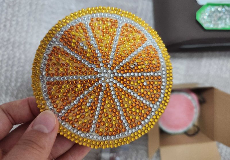 Inexpensive granny hobbies for life in Japan: diamond art photo