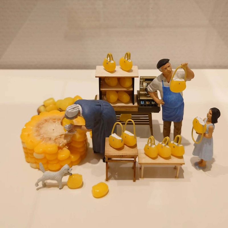 Japan's fascination with all things mini photo