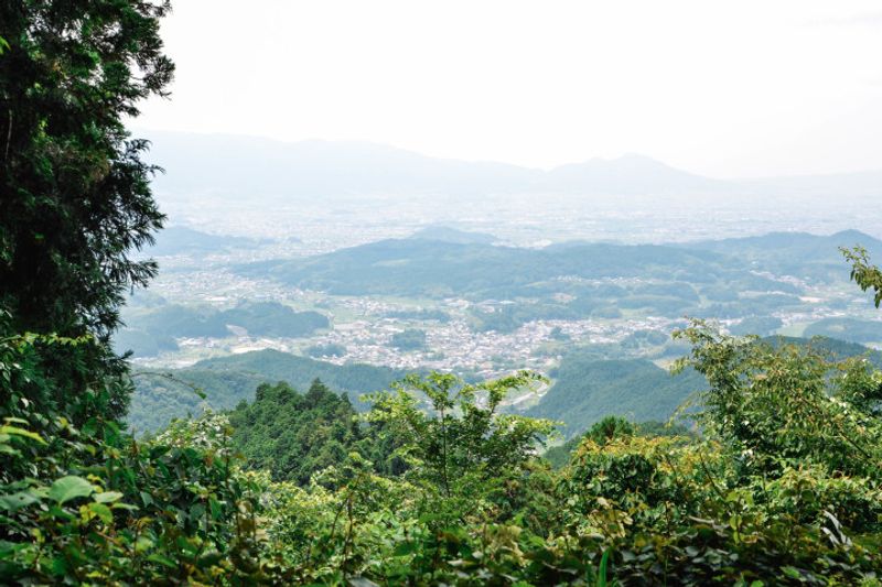 日本でのハイキング：高輪山 photo