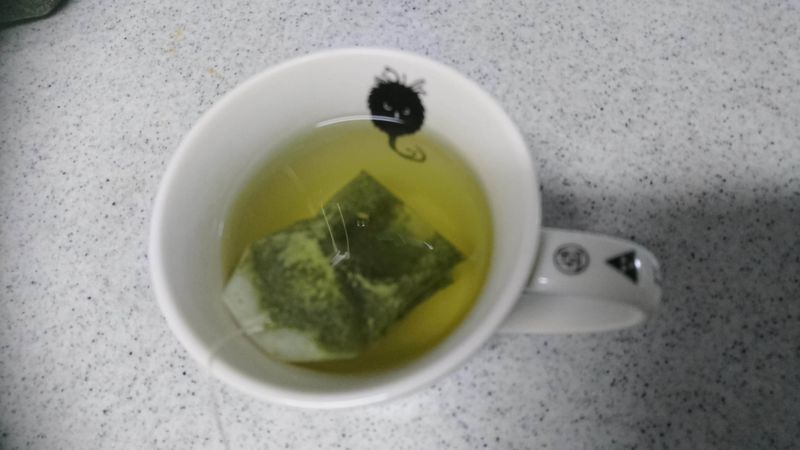 100 Yen Store Shizuoka Tea: Still Quite Refreshing photo