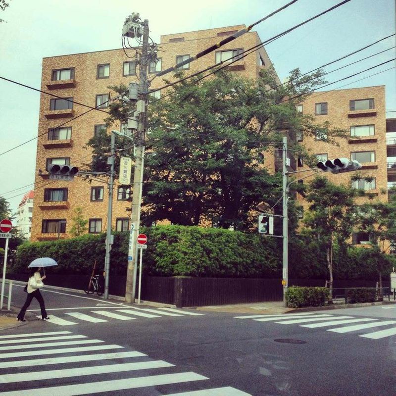 The art of being a good neighbor in Japan photo