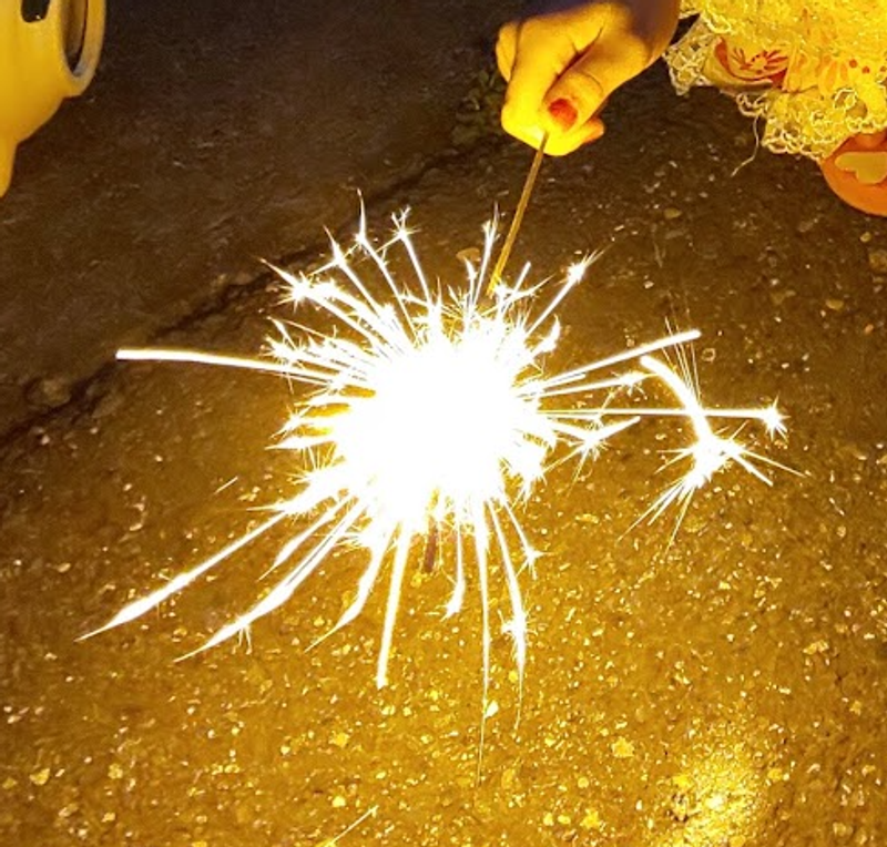 Japan's "toy" fireworks photo