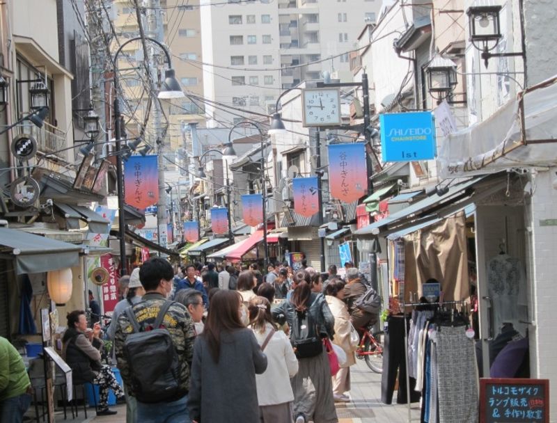 Top 5 shopping streets in Japan photo
