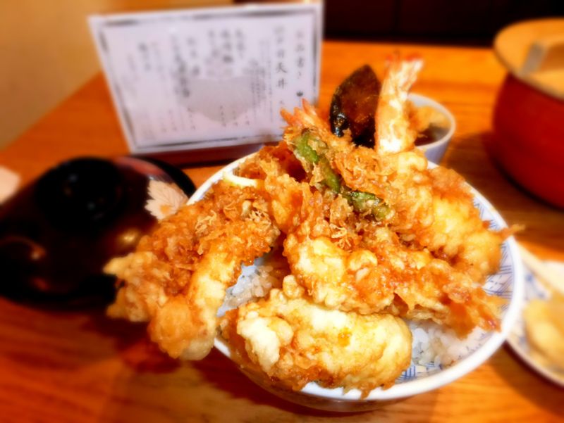 And The Longest Restaurant Queue In Tokyo Is For ... Tendon? photo