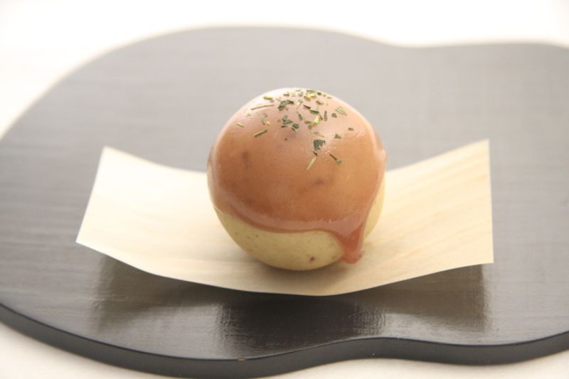 Mitsukoshi Manjyu Collection 2016: Manjyu does amazing impression of takoyaki  photo