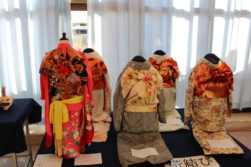 Recognizing Kimono accessories and attention to detail photo