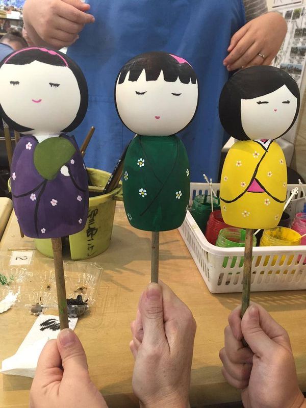 Crafting fun at Usaburo Kokeshi photo