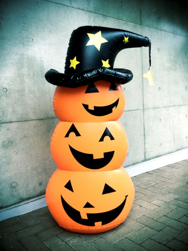 Sharing the Halloween season with your Japanese friends and family photo